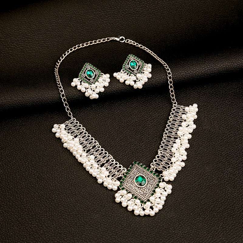 Women's Vintage Moonstone Necklace Pearl Earrings Set