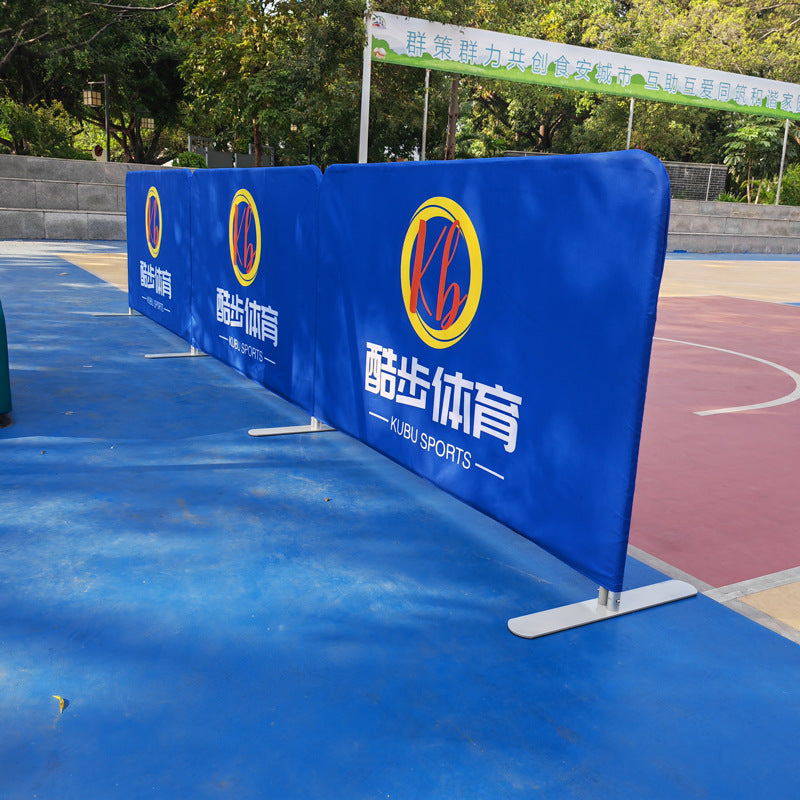 Clôture d'enceinte à chevalet double pour entraînement rapide de basket-ball en exposition avec publicité par déflecteur