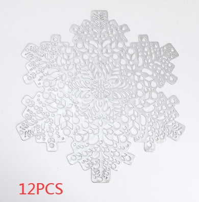 Nouveaux Flocons de Neige PVC Creux Isolation Anti-brûlure Tapis de Table Bols Maison Décoration de Noël Napperon Résistant à la Chaleur Table à Manger