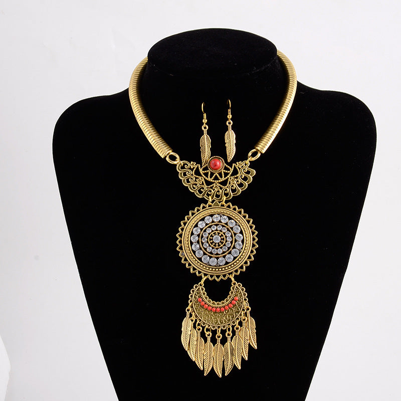 Vintage Crystal Leaf Earring Set