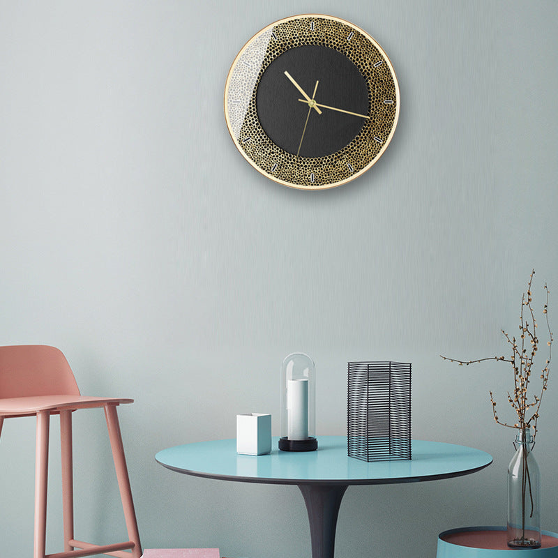 Reloj de pared de lujo a rayas simple en oro rosa, reloj de pared para sala de estar, dormitorio, reloj de ambiente artístico de oro negro creativo con personalidad