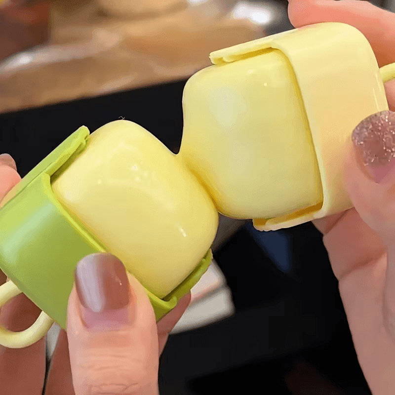 Lint-Free Life: Reusable Roller On-the-Go