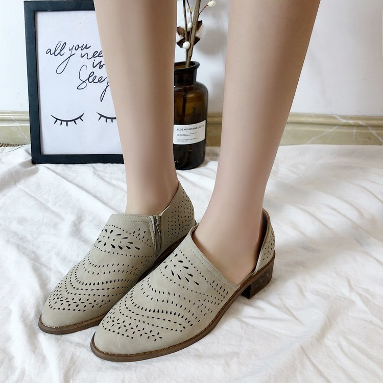 European American Hollow Low Shoes