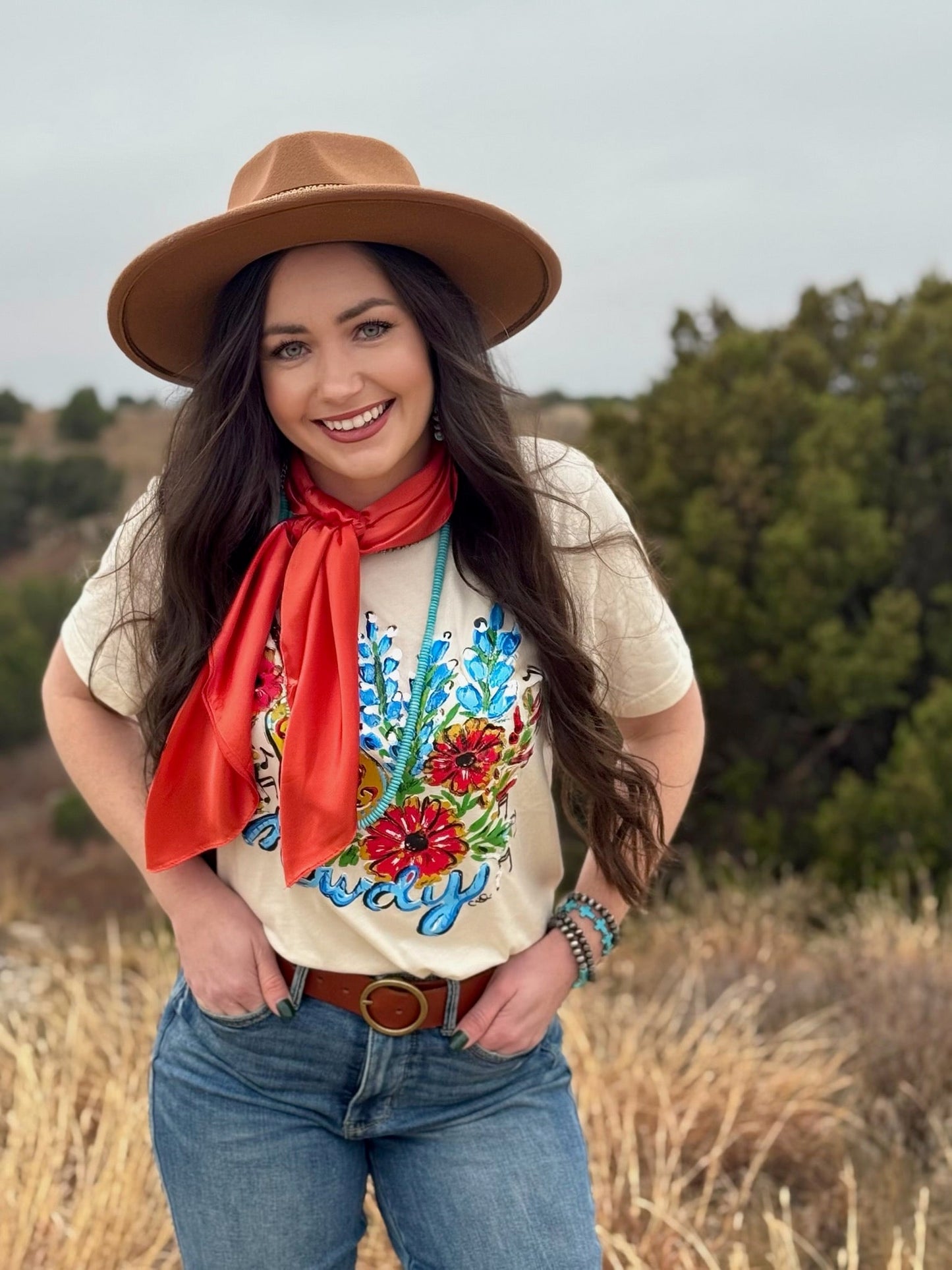 Camiseta Callie Ann Stelter Bluebonnet Howdy