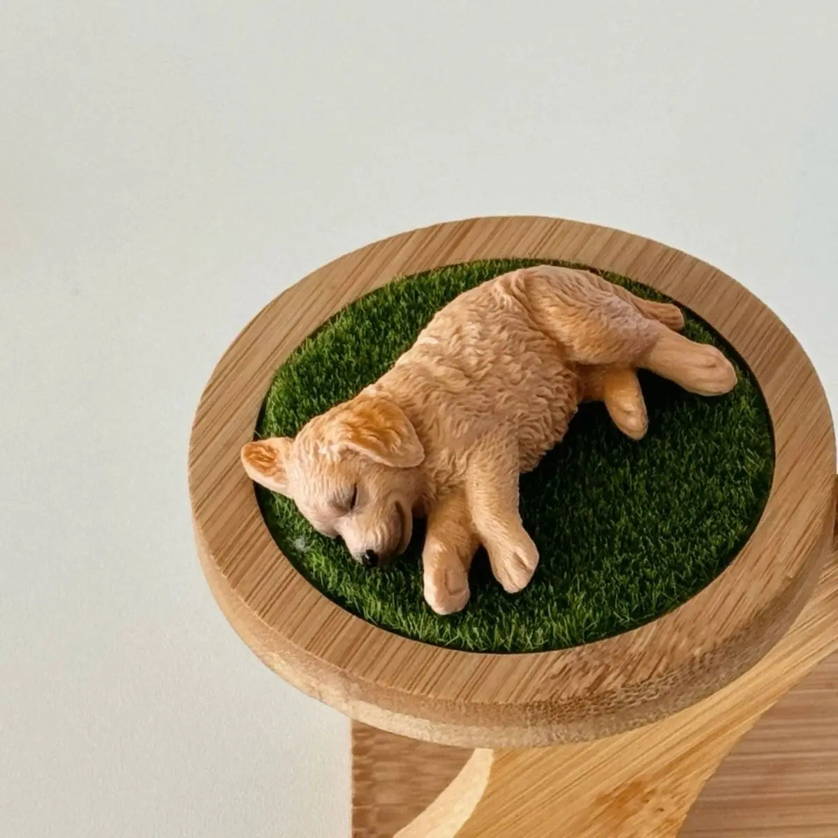 Adornos de resina para coche de perro Golden Retriever, figura de juguete de perro cachorro lindo para la decoración del salpicadero del coche o de la mesa