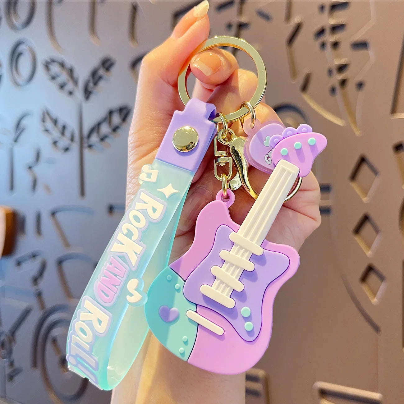Creative Guitar Keychain | Cool Car Pendant for Music Lovers