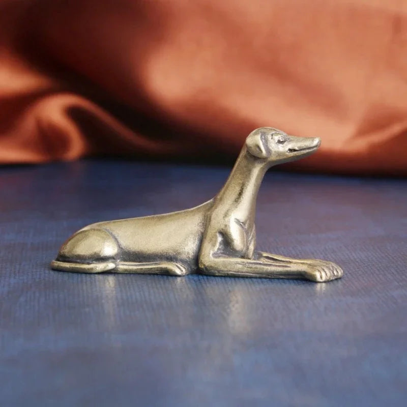 Statue miniature de chien lévrier en laiton durable, figurine à collectionner, cadeau de Noël sans plumes, ornement de bureau, décoration métallique pour la maison