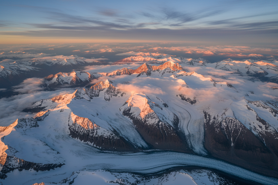 Alpine & Mountain Explorer: The Ultimate High-Altitude Adventure Guide 2026