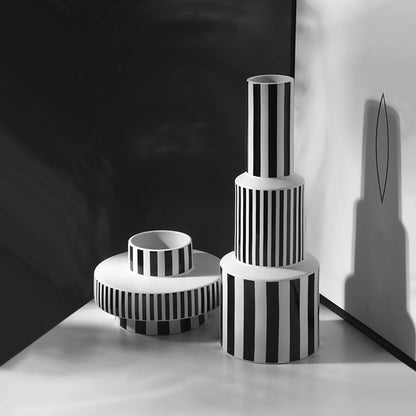 Minimalist Black And White Geometry Striped Ceramic Vase Decoration