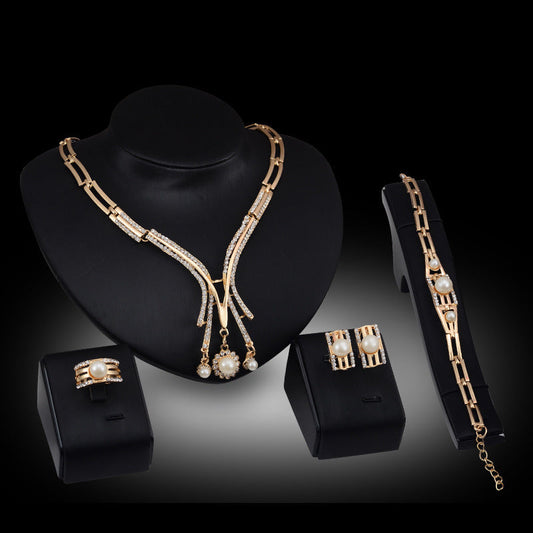 Conjunto de joyas de moda personalizadas, collar de aleación de cuatro piezas