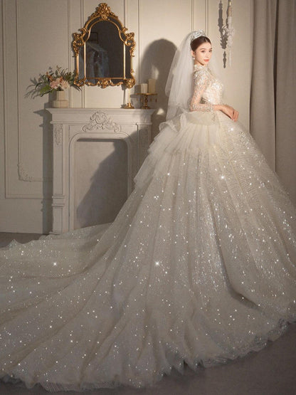 Long Sleeved Retro Bride Luxurious French Wedding Dress For Women
