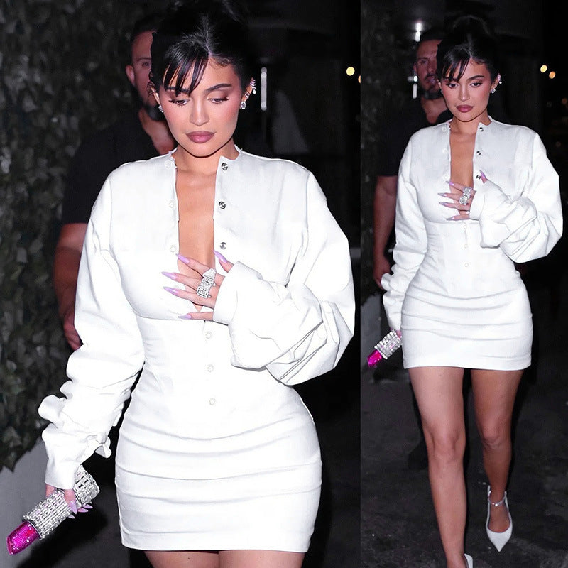 La robe taille haute Spicy Girls affine la silhouette et couvre les hanches