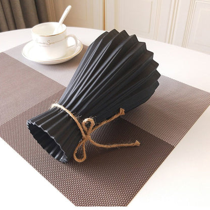 Closed origami vase
