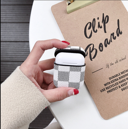 Anti-Lost Earphone Case – Hard Shell Protective Cover for AirPods