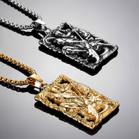 Pendentif en acier au titane ajouré motif Guan Gong