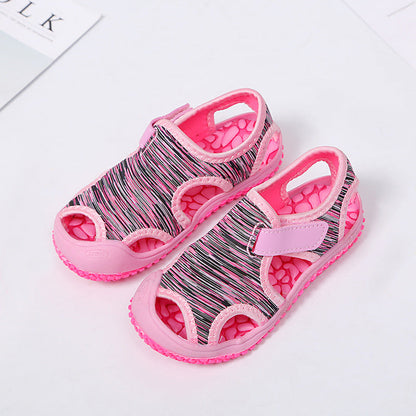 Hollow soft bottom boys beach shoes