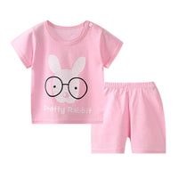 Short sleeved shorts suit
