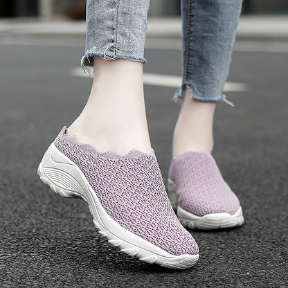 Chaussures d'été en tissu de Pékin pour femmes, en maille respirante, chaussures de mère