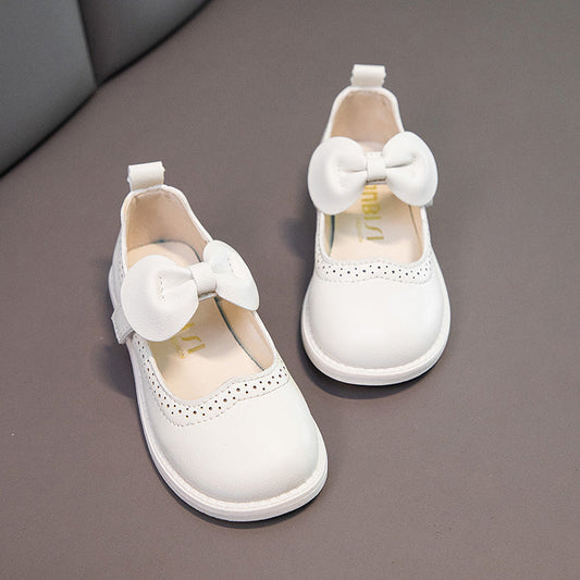 Zapatos de princesa nuevos de primavera y otoño para niñas, zapatos de guisantes de suela blanda para niños, zapatos de cuero pequeños para estudiantes extranjeros, niños pequeños y medianos coreanos