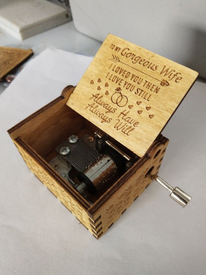 Hand-cranked Music Box Handmade Music Box