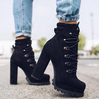 Nouveaux produits automne et hiver, bottines courtes pour femmes à talon aiguille ultra-haut de style européen et américain, avec rivets et plateforme imperméable.