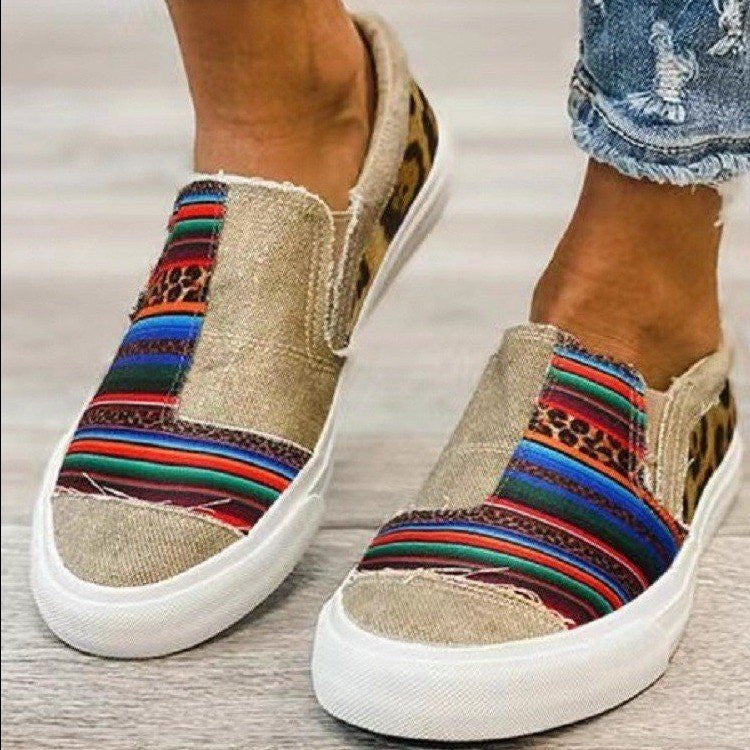 Women's Large Size Shoes Snake Decor