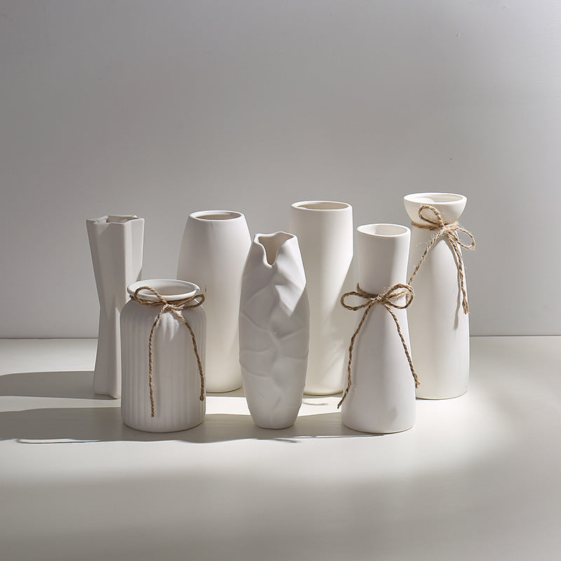 Vase en Céramique Sèche Vent Petit Vase à Fleurs Arrangement Floral Blanc Décoration de Bureau Salon Décoration de la Maison Ornements