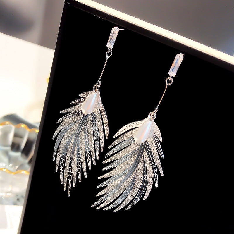 Boucles d'oreilles pendantes Feuille creuse Perle Nouveau tempérament coréen pour femme