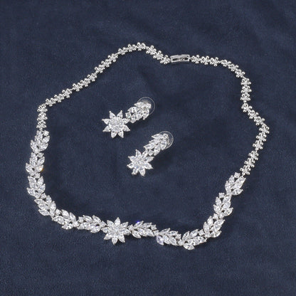 New Product, Simple Style, Exquisite Flower, Water Drop Zircon, Women's Necklace