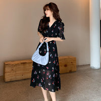 Robe en mousseline florale style occidental qui rajeunit et cache le ventre