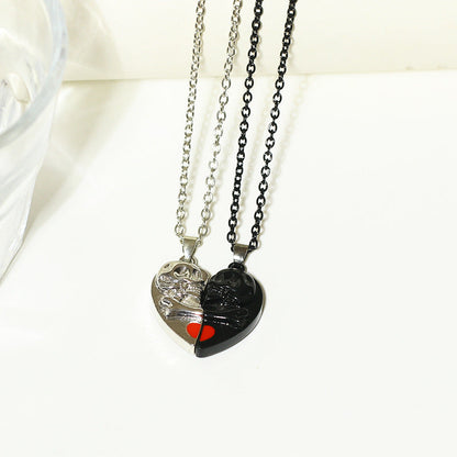 Pendentif Crâne Rétro Punk Collier d'Halloween Crâne d'Amour Magnétique en Forme de Cœur Collier de Couple