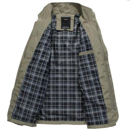 Gabardina de hombre de talla grande