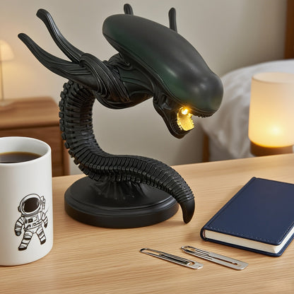Lampe de bureau USB tête d'extraterrestre – Veilleuse de science-fiction en résine pour chambre, bureau et décoration d'Halloween