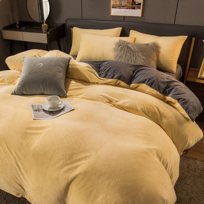 Juego de tres piezas de franela gruesa para cama con superficie y dobladillo para cama doble