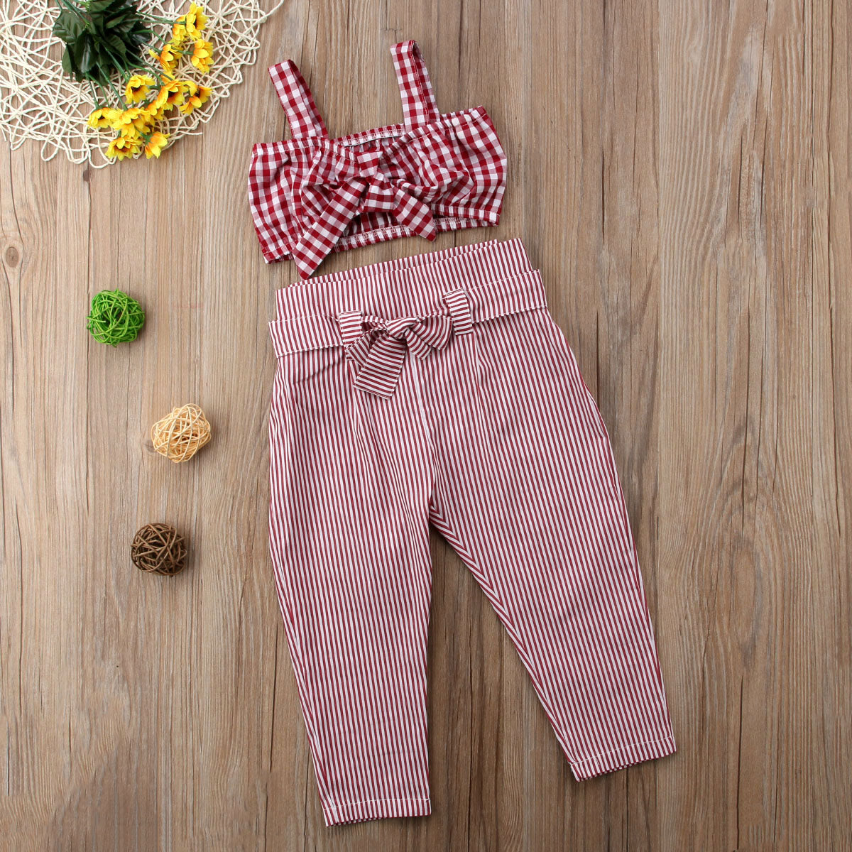 Pantalon taille haute + haut à carreaux