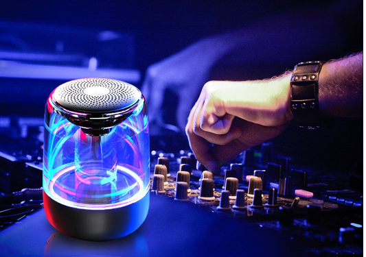 Enceintes portables Bluetooth Colonne Haut-parleur Bluetooth sans fil Basse puissante Radio avec lumière LED à couleur variable