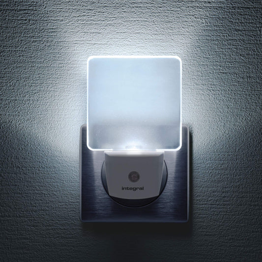 Plug-In Automatic Sensor Energy Saving And Power Saving Safety Americas