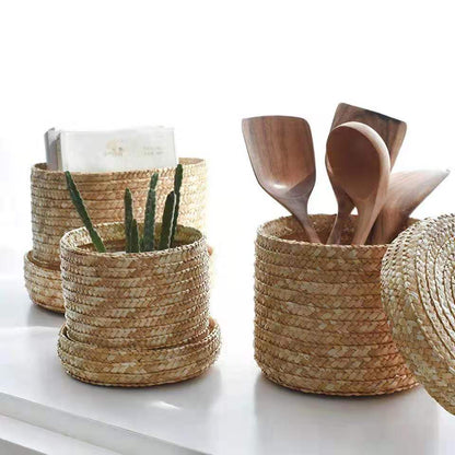 Hand-woven seaweed gift box with hand