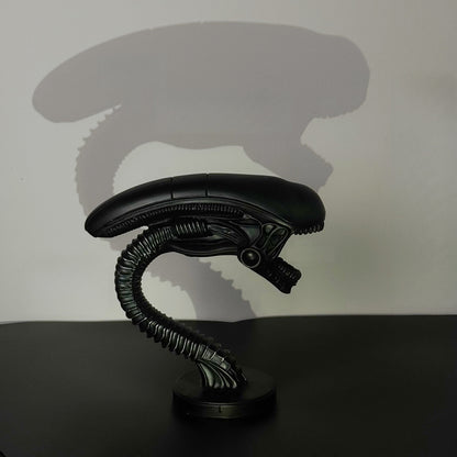 Lampe de bureau USB tête d'extraterrestre – Veilleuse de science-fiction en résine pour chambre, bureau et décoration d'Halloween