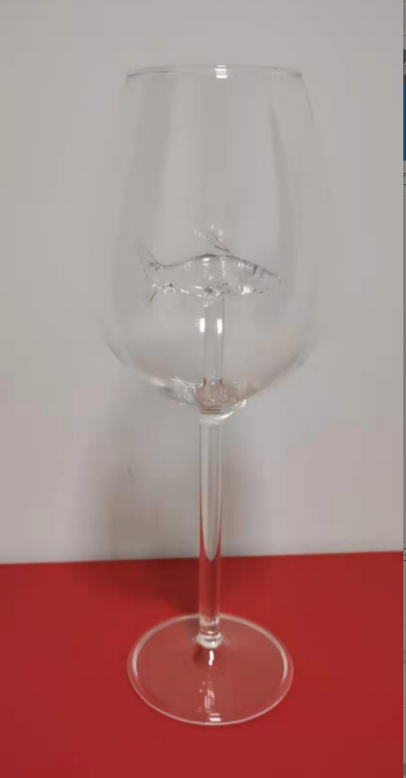 Verres à vin rouge avec requin à l'intérieur Verres à pied en verre transparent sans plomb pour la maison, le bar, les fêtes HFing