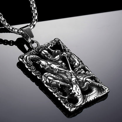 Pendentif en acier au titane ajouré motif Guan Gong