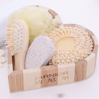 Heart-shaped gift box bath set
