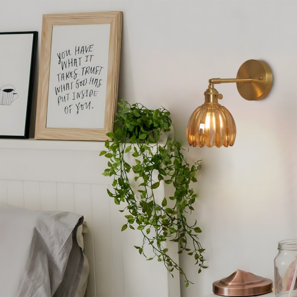 Aplique de Pared Clásico de 1 Luz con Pantalla de Cristal Tulipán de Latón Vintage