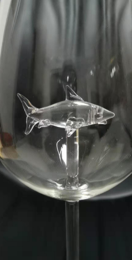 Verres à vin rouge avec requin à l'intérieur Verres à pied en verre transparent sans plomb pour la maison, le bar, les fêtes HFing