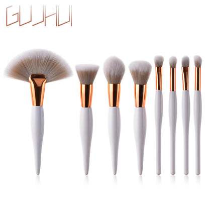 Ensemble de 8 pinceaux de maquillage – Manche noir et tubes argentés | Pinceaux professionnels à poils doux