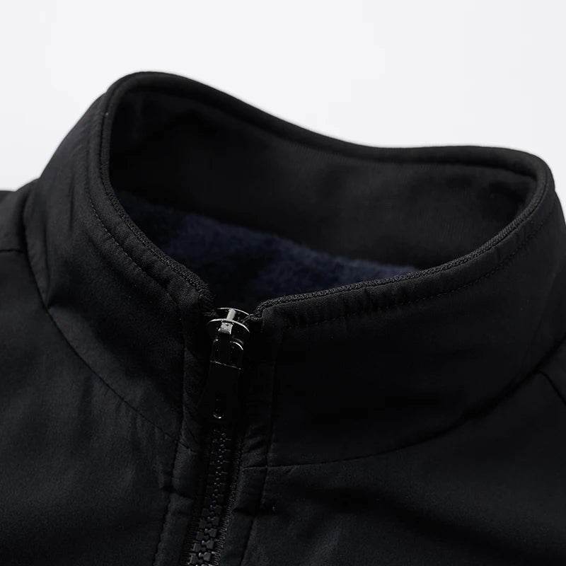 Luxury Men’s Warm Fleece Jacket – Windproof, Rainproof, and Snowproof Overcoat