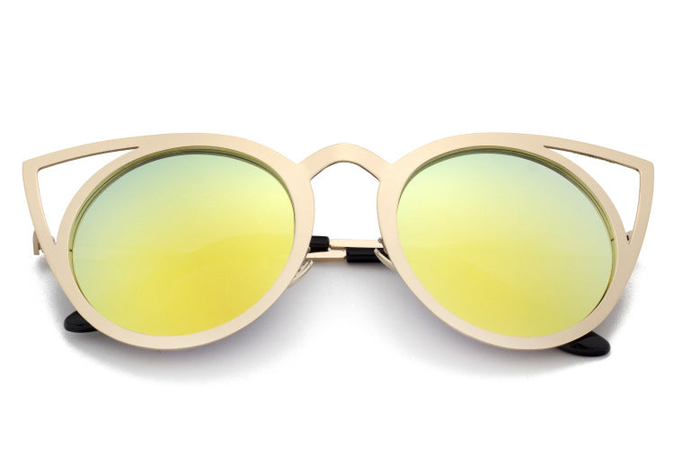 Colorful Reflective Cat’s Eye Sunglasses – Retro & Trendy UV Protection Eyewear
