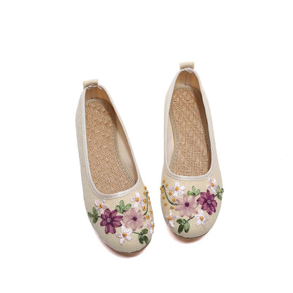 Ethnic Style Embroidered Shoes