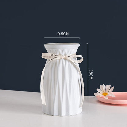 Frosted Glass Vase With Dried Flowers Indoor Table Setting