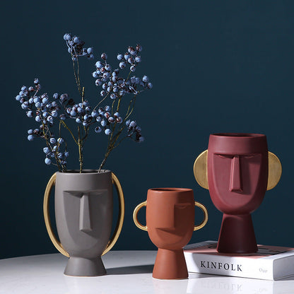 L'originalité du vase en céramique faciale de Northern Europe Limelight est contractuelle